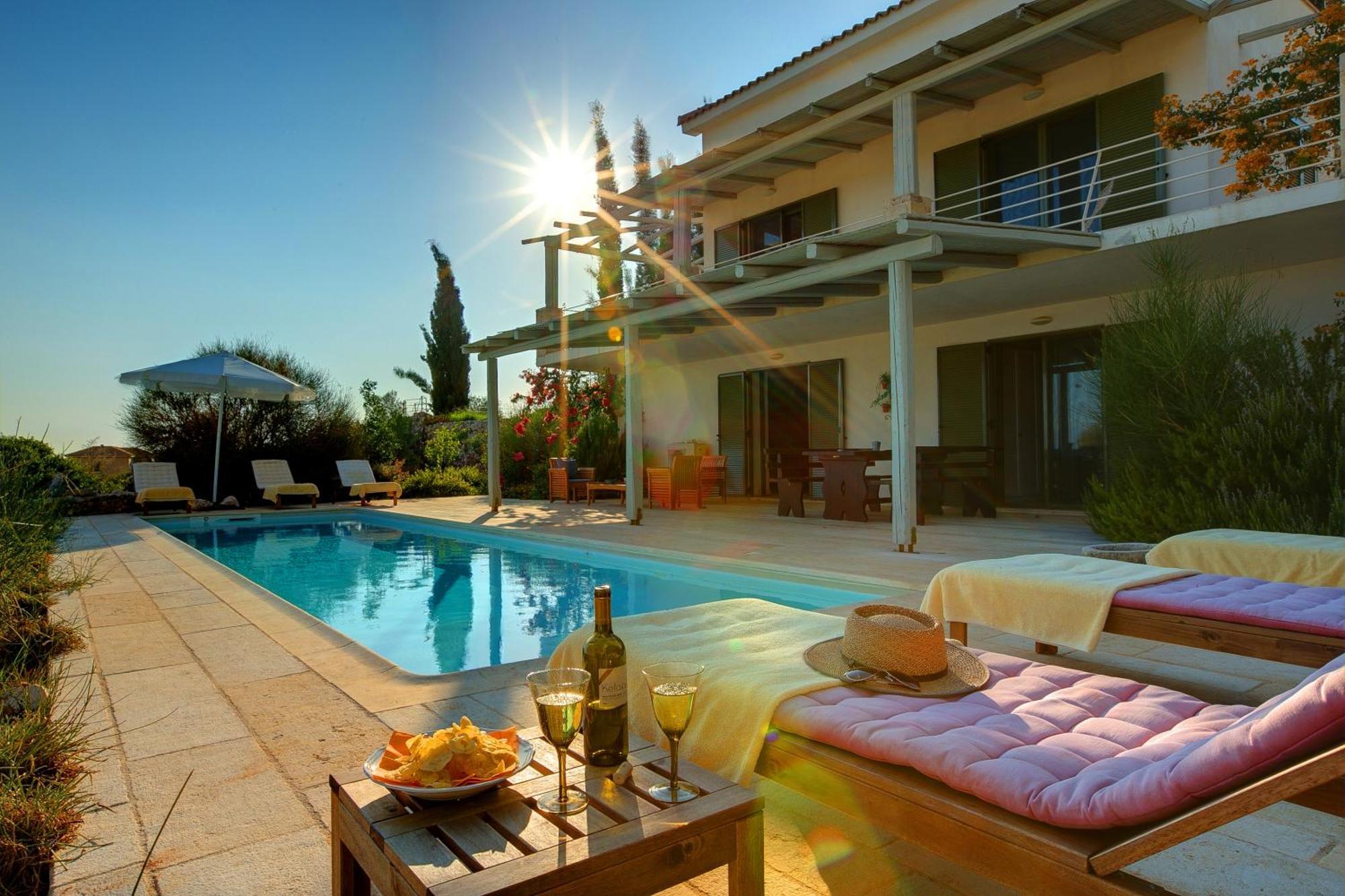 Ideales Resort Mousata Buitenkant foto