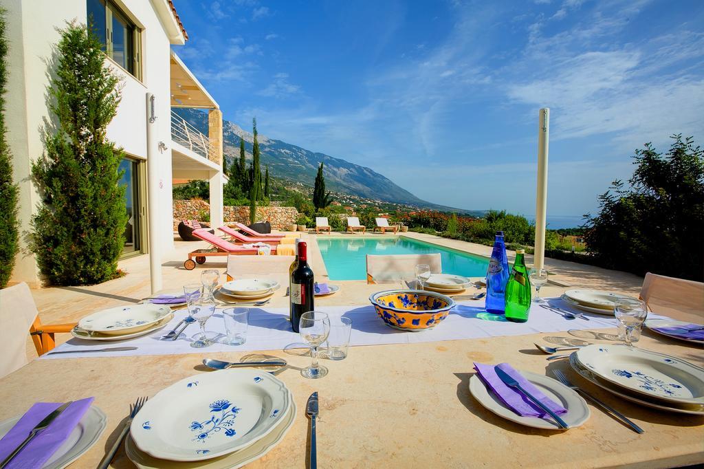 Ideales Resort Mousata Buitenkant foto